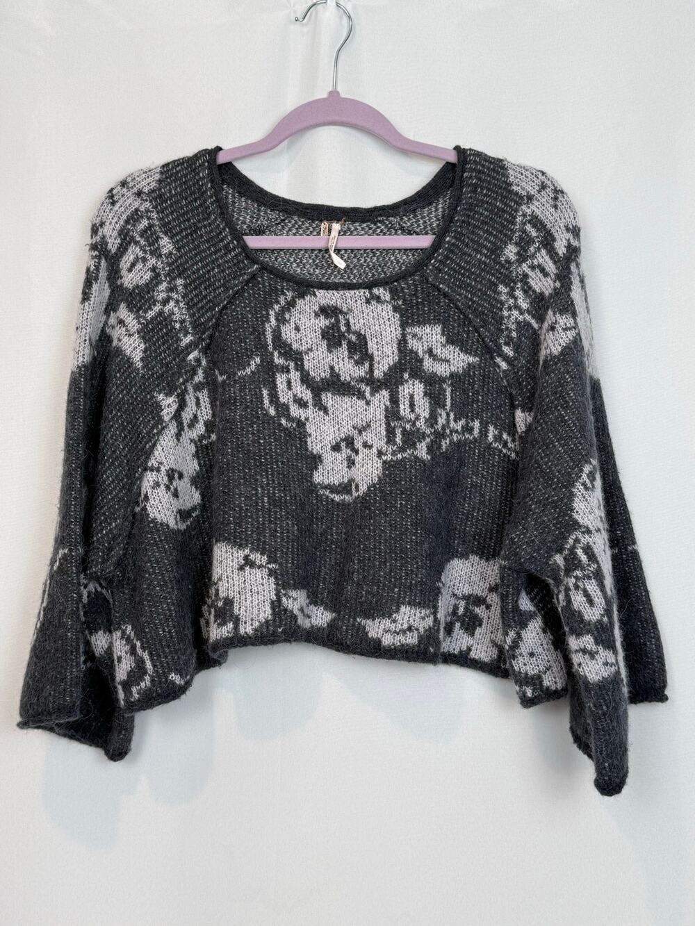 Free People Womens Purple Rain Floral Cropped Sweater Size M Charcoal Whimsigoth